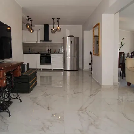 Telefon アパート *