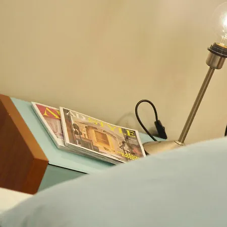 アパート Telefon *