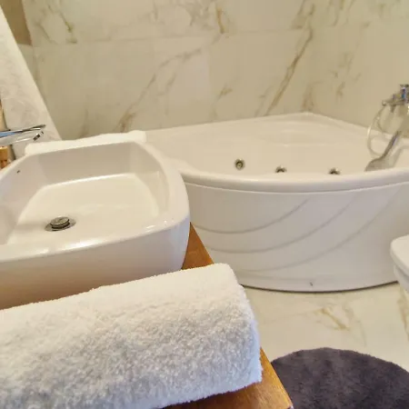 Apartament Telefon *